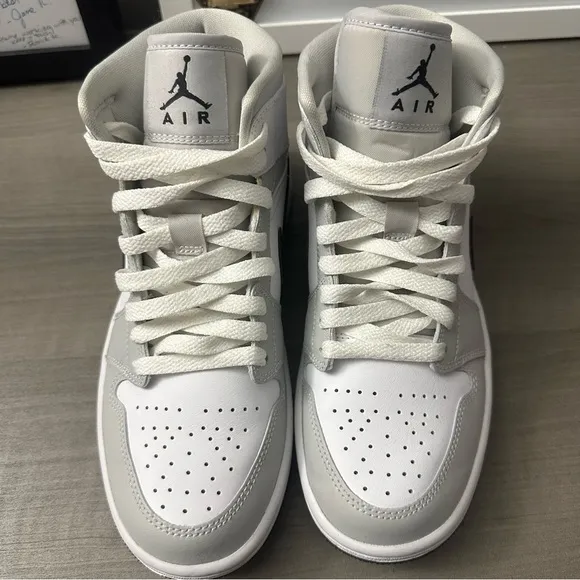 Women’s Nike Air Jordan 1 Mid Grey Fog