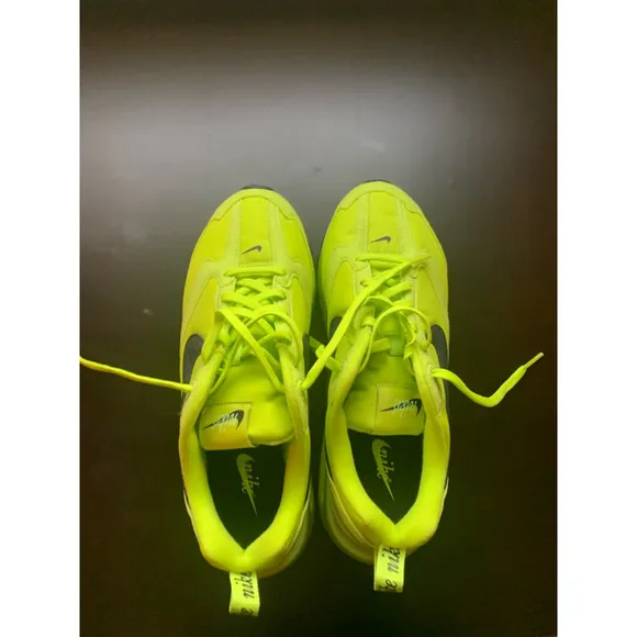 WoMen's Nike Air Max Sneakers Yellow Green Black Size 8.5