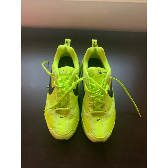WoMen's Nike Air Max Sneakers Yellow Green Black Size 8.5