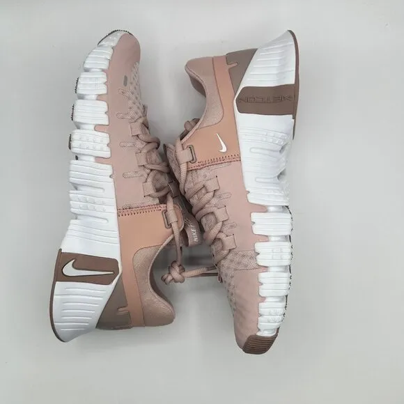 Women’s Nike Free Metcon 5 Pink Oxford Training Shoes DV3950-600 Size 8.5