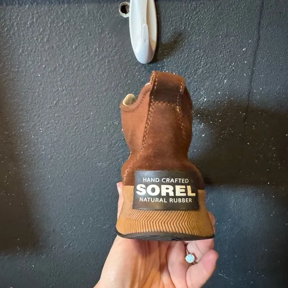 Women’s Sorel Brown and Black Rain &amp; Snow Boots Waterproof Design