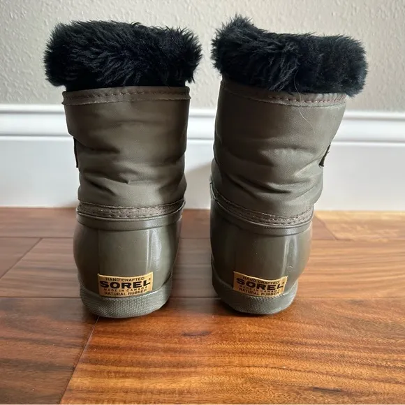Women's Sorel Green Winter Insulated Waterproof Snow Boots Size Women 8