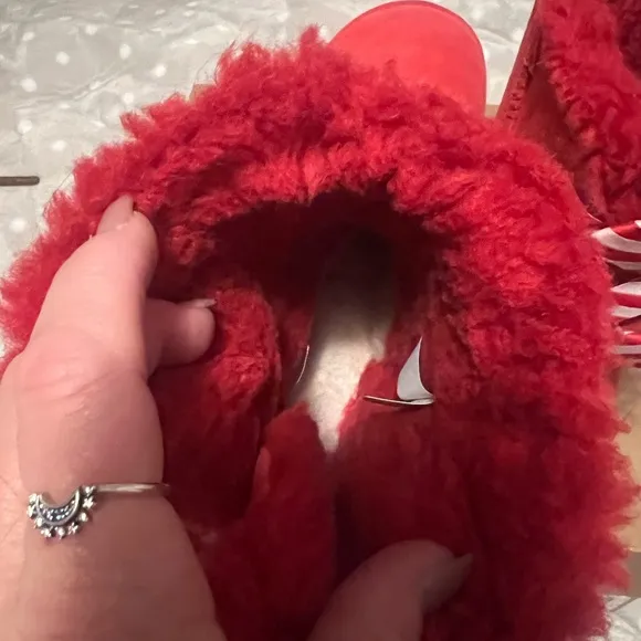 Women’s Ugg boots worn twice
