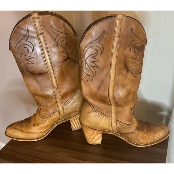 Womens Vintage Dingo Tan Leather Heeled Embroidered Rockabilly Cowboy Boots 9.5