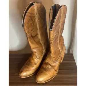 Womens Vintage Dingo Tan Leather Heeled Embroidered Rockabilly Cowboy Boots 9.5
