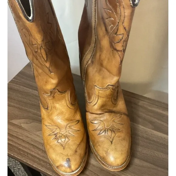 Womens Vintage Dingo Tan Leather Heeled Embroidered Rockabilly Cowboy Boots 9.5