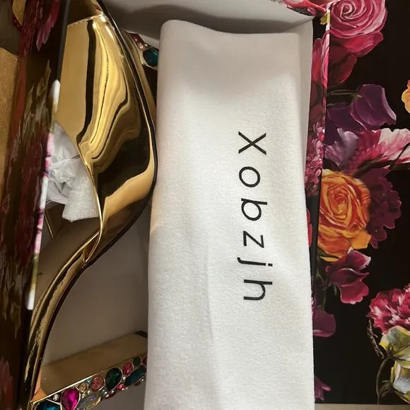 Xobzih size 8