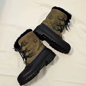 Youth Sorel badger boots for women sz 4