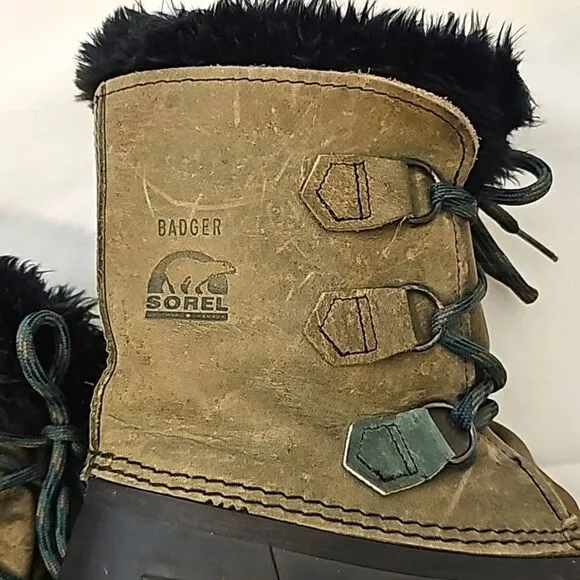 Youth Sorel badger boots for women sz 4