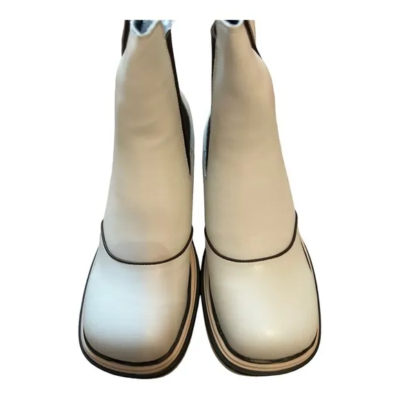 YOUTHJUNE Rice White Contrast Leather Bootie - Women