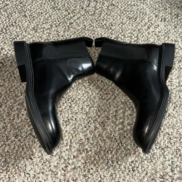 ZARA Men’s Chelsea Boots in Black Size 40