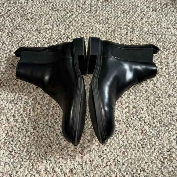 ZARA Men’s Chelsea Boots in Black Size 40